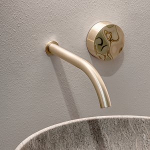 ברזים מעוצבים Allure מבית CEA Design עם ידית מלוטשת