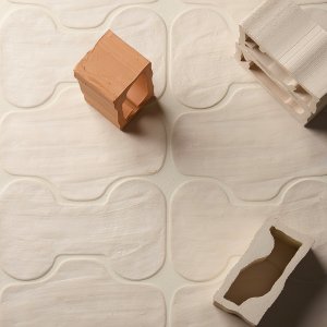 רצפת Sand Matt במידה 30×30 מבית Mutina בחלל פתוח ומואר