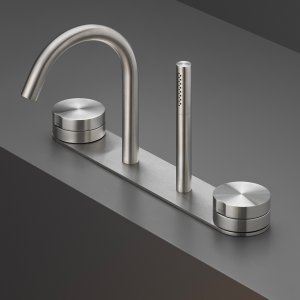Giotto מבית Cea Design: ברז קיר מעל כיור מונח