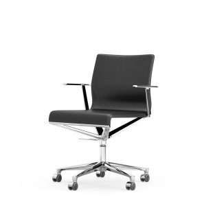 Stick Chair בחדר ישיבות