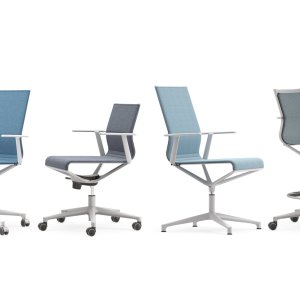 Stick Chair של ICF Office בחדר הנהלה