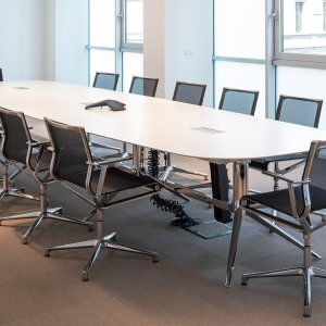 מנגנון auto-return בכיסא של ICF Office