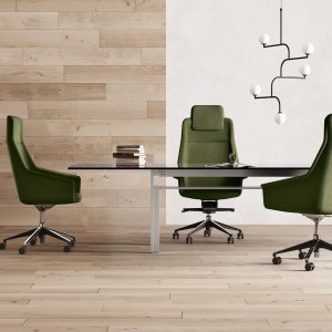 כיסא מנהלים Jera Chair מבית Las Mobili עם ריפוד מתופר ובסיס חמש זרועות מאלומיניום מלוטש