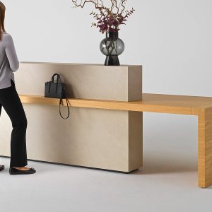 פורניר Rovere Classico על דלפק Kyo Reception של Martex