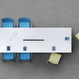 שולחן ישיבות Arki-Table מבית Pedrali עם רגלי חמור מפלדה ומשטח למינציה דחוסה