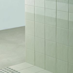 דוגמת Grainy Black של Tape Mutina על בסיס שחור