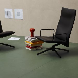 חדר ישיבות עם רצפת Primavera Grigio