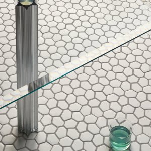 קיר פסיפס Botanica של Mutina עם אלמנטים אורגניים White