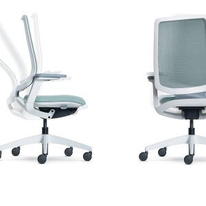 se:flex Sedus בפרופיל עם משענות יד 4D ובסיס אלומיניום מלוטש