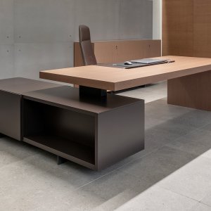 שולחן עגול Asymmetrical Ø 160 עם משטח אחד ובסיס מרכזי