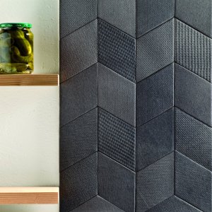 חמש טקסטורות זו לצד זו על אריחי Tex בגוון Cream