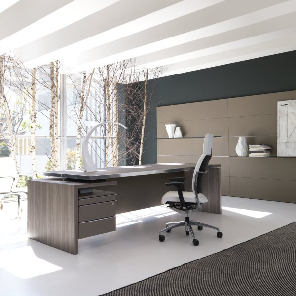 מערכת מחיצות IVM Office מזכוכית במשרד